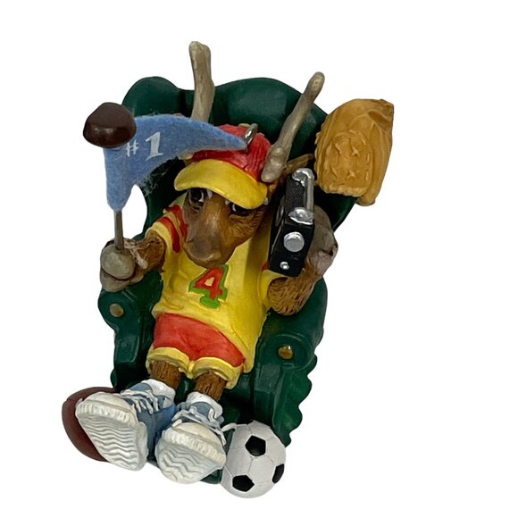 Hallmark 2004 Keepsake Ornament "Go Teams!" Sports Fan Reindeer Figurine - Picture 1 of 6